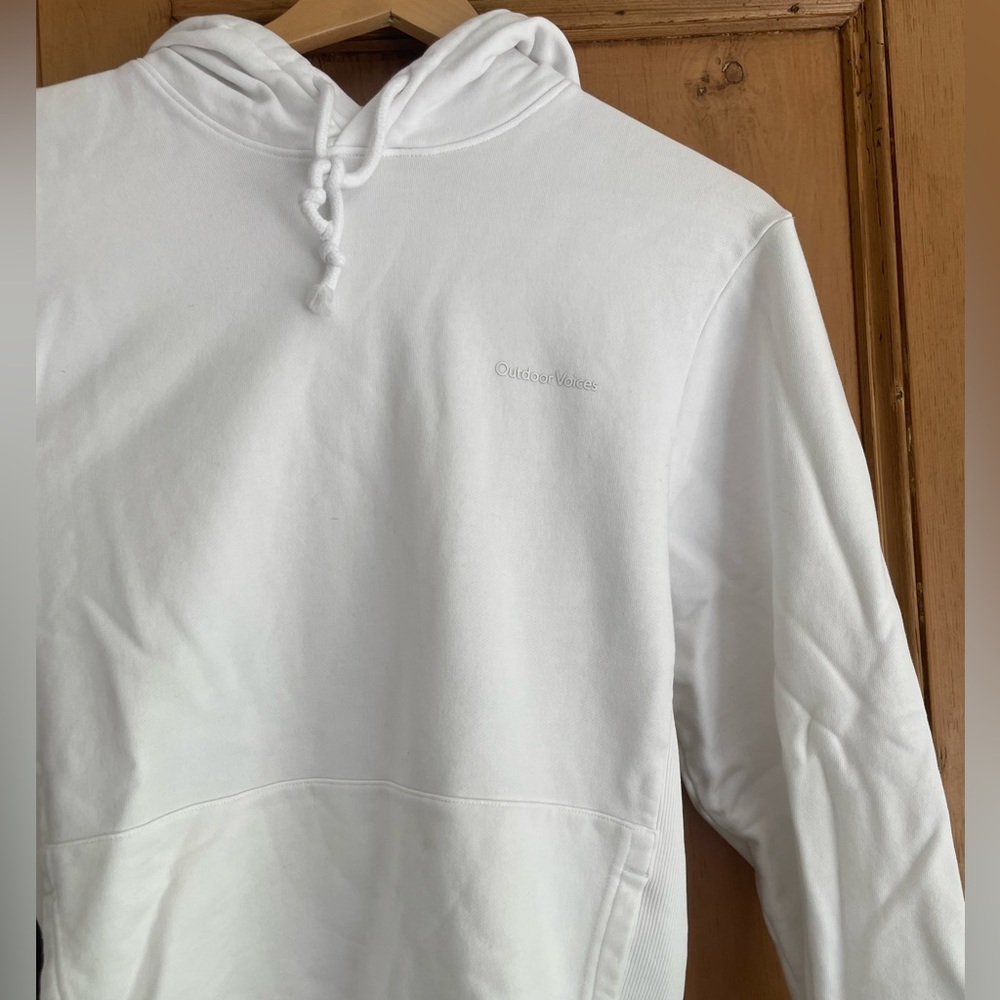 OUTDOOR VOICES white HOODIE — great condition